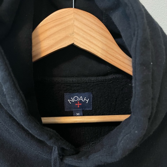 NOAH Hooded Sweatshirt (Men’s Medium) - Picture 2 of 2